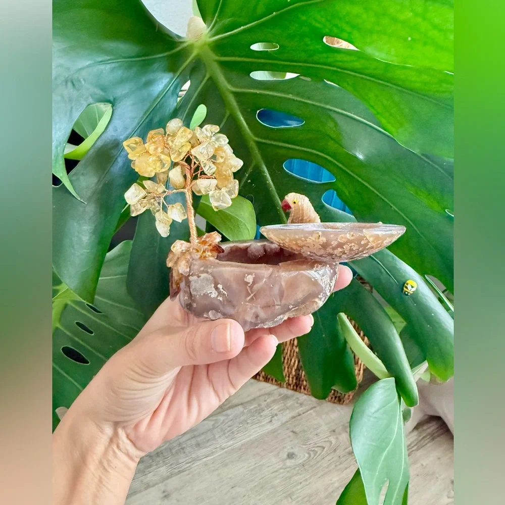 Parrot carving on Agate Geode with Citrine Tree - Picture 6 of 6